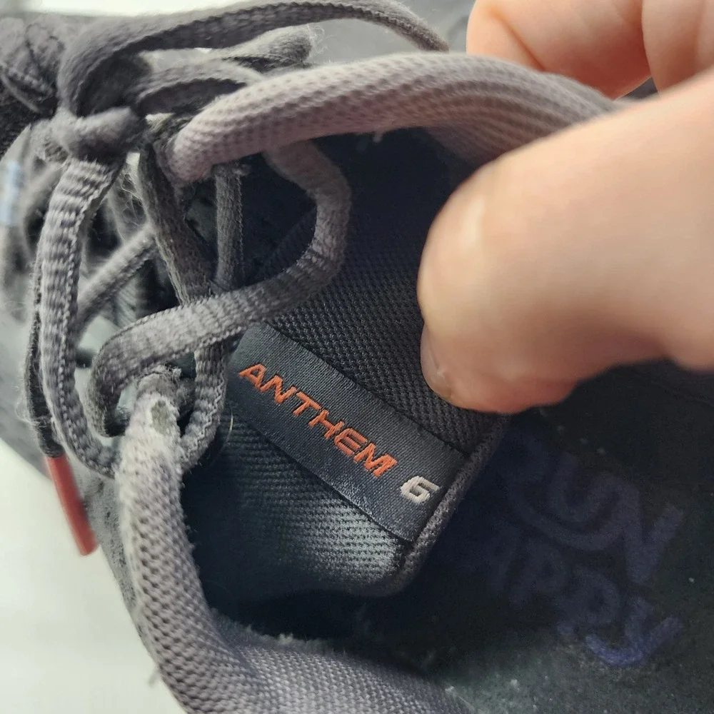 Brooks anthem running